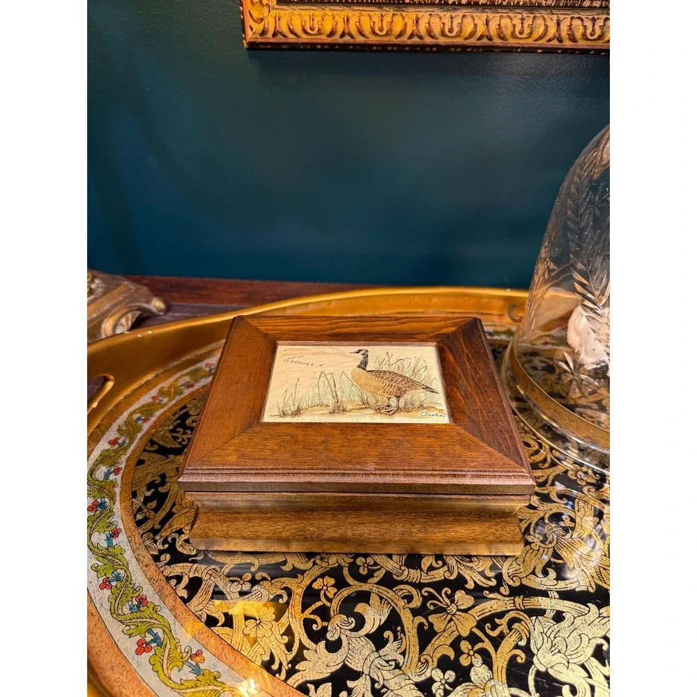 Vintage J.J. Cash Embroidered Goose Wood Keepsake Box‎